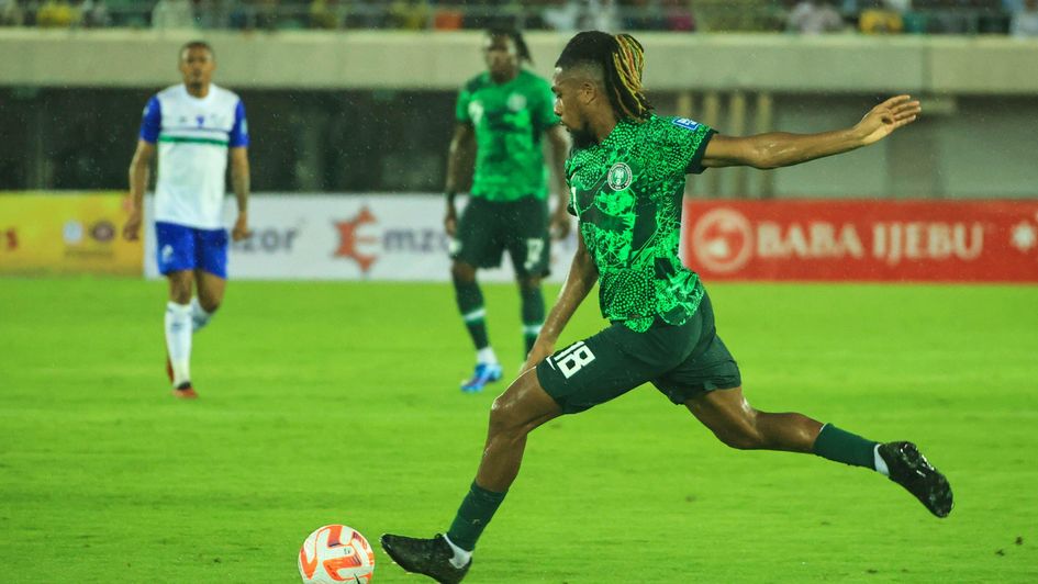 Alex Iwobi is isn't scared to fire from distance