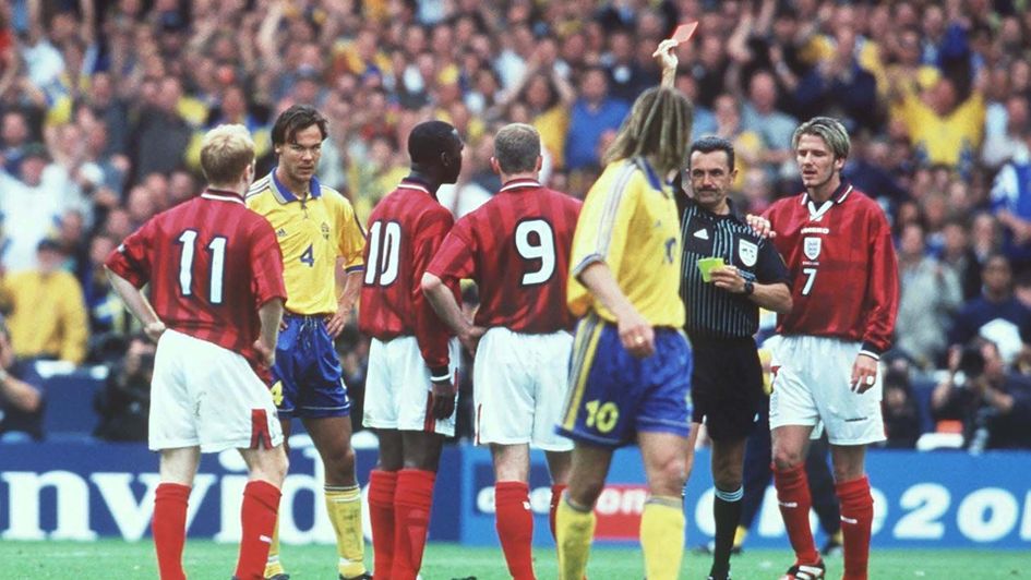 Paul Scholes saw red as Sweden held England at Wembley