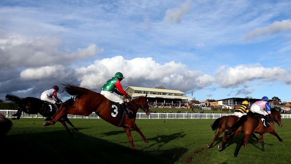 Hereford: Weather threatens Saturday card