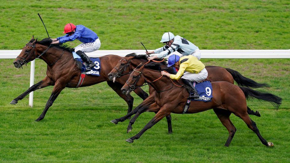 La Yakel (yellow) in winning action at Ascot