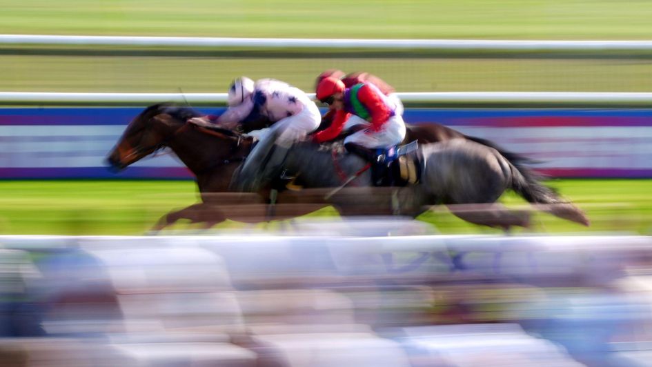 Circe wins the finale at Newmarket