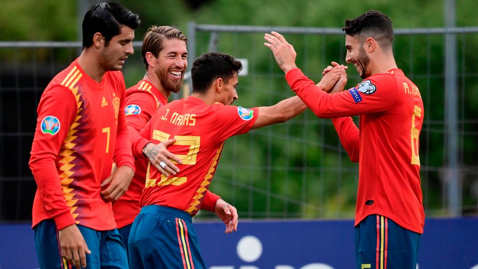 Spain celebrate Jesus Navas' goal against the Faroe Islands