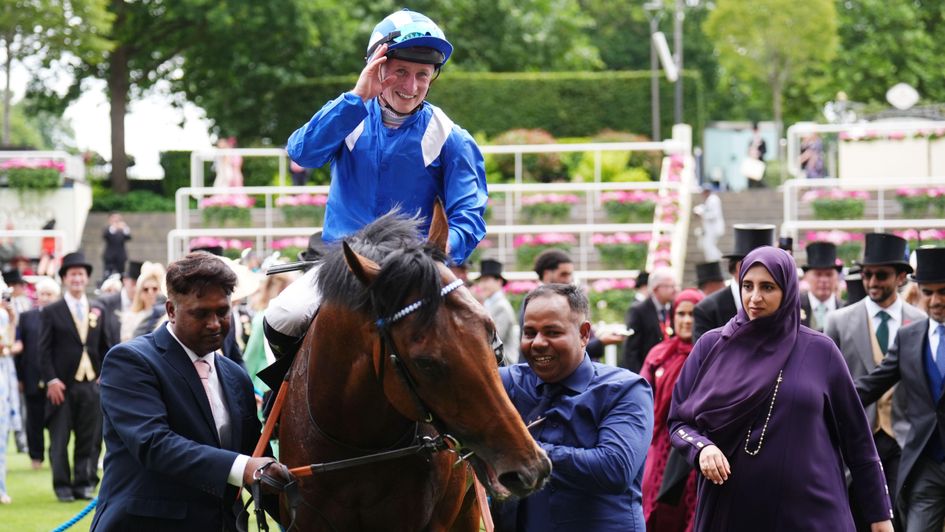 Almeraq returns to the winners' enclosure