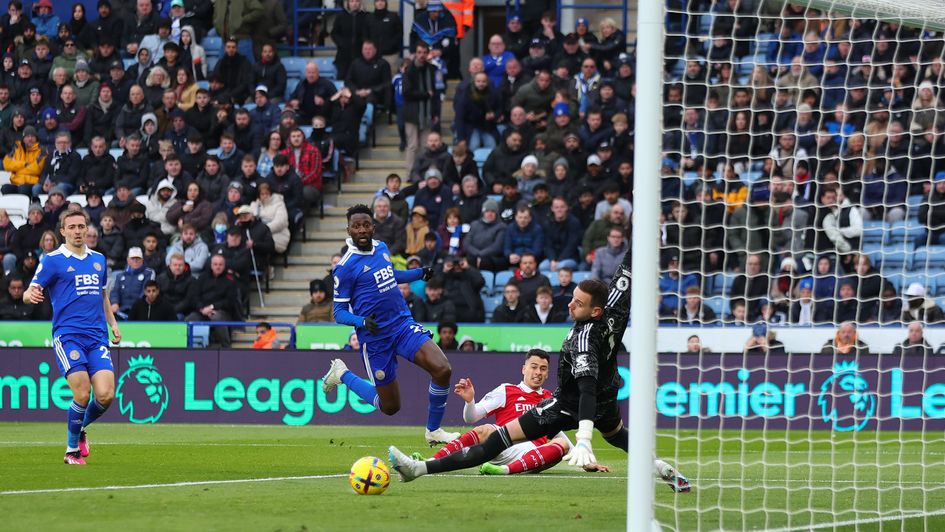Gabriel Martinelli scores against Leicester