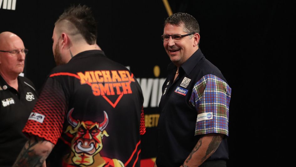 Gary Anderson defeated Michael Smith (Picture: Lawrence Lustig)