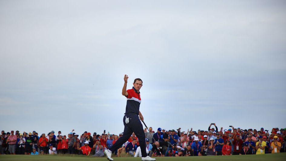 Patrick Cantlay beat Shane Lowry as the USA stormed to victory