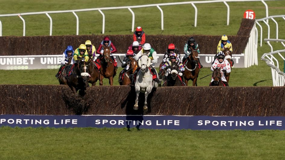 Vintage Clouds galloped his rivals into the ground