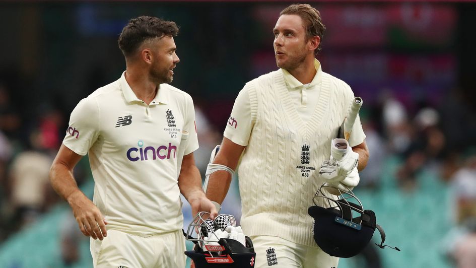 James Anderson (left) and Stuart Broad
