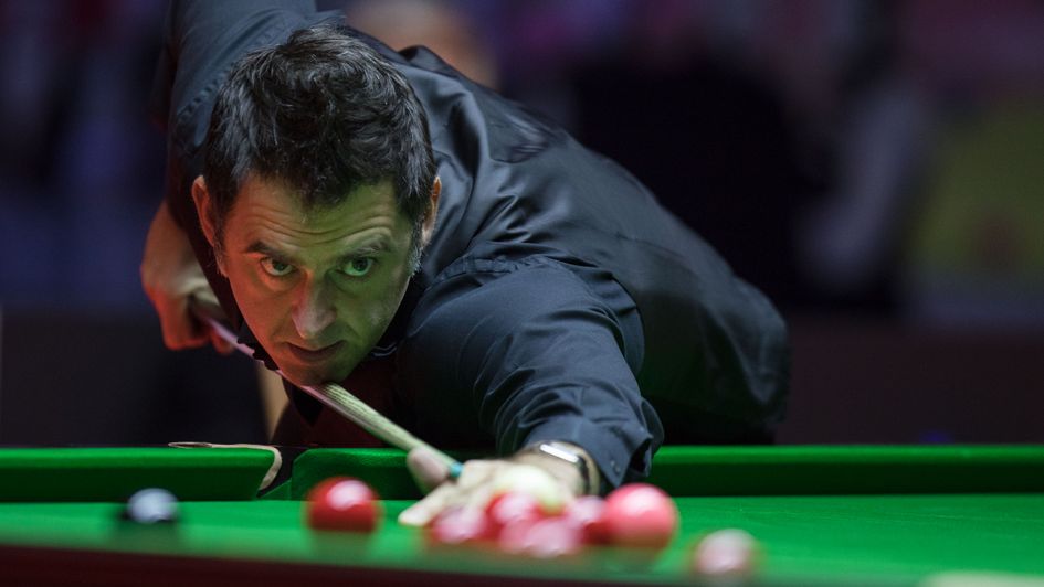 Ronnie O'Sullivan thrashed John Higgins 6-0