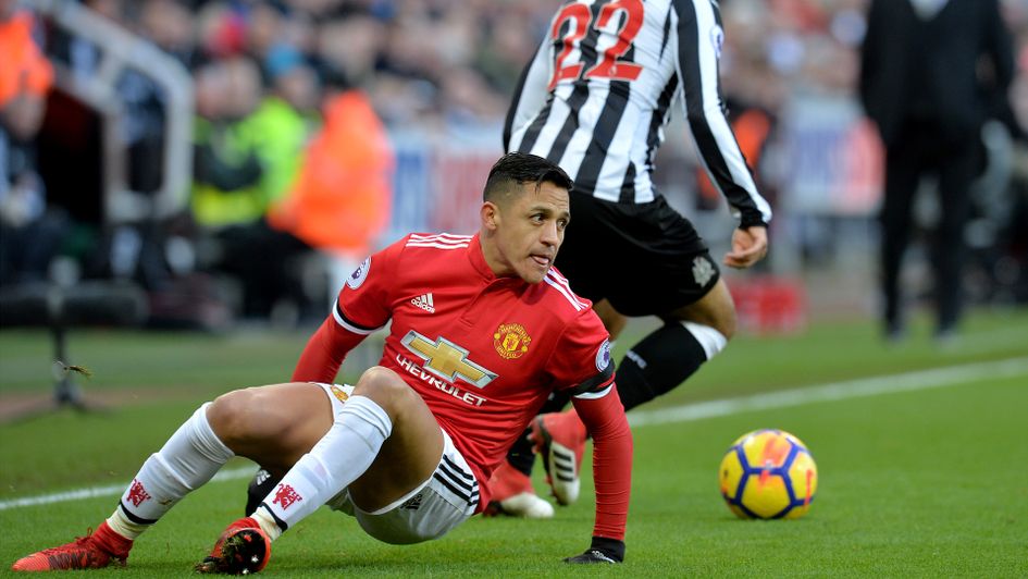 Alexis Sanchez in action for Man United