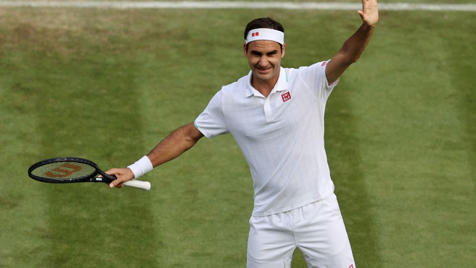 Roger Federer celebrates match point against Richard Gasquet