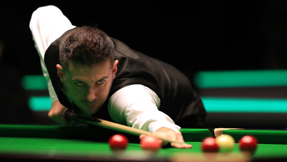 Mark Selby held off Ronnie O'Sullivan at the Crucible