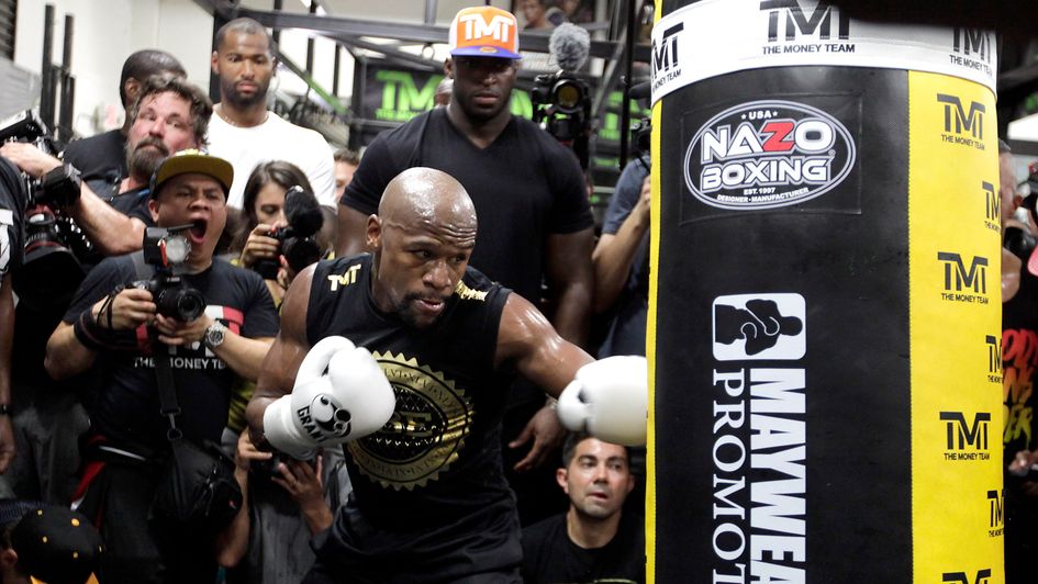 Floyd Mayweather in training camp