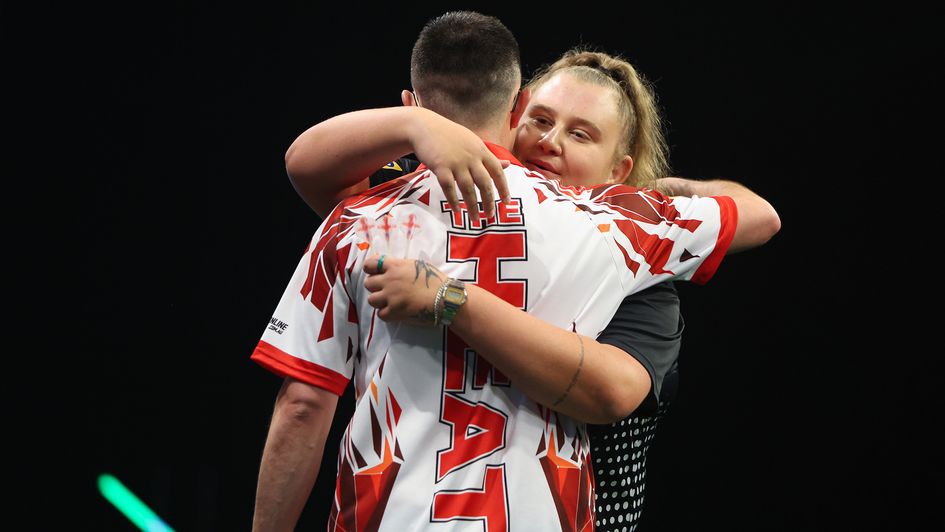 Damon Heta and Beau Greaves (Picture: Kieran Cleeves/PDC)