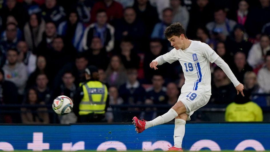 Konstantinos Karetsas curls home