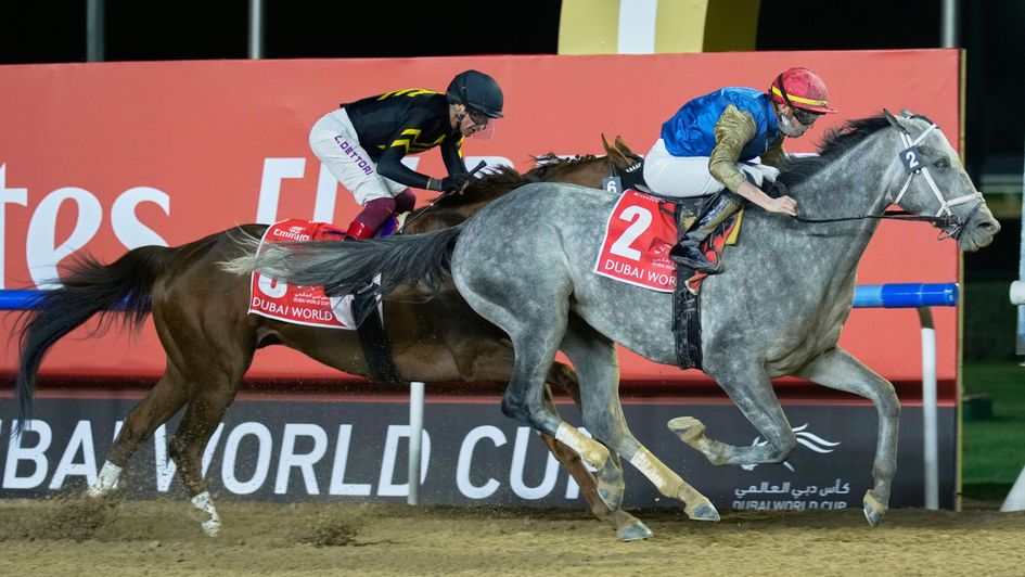Hit Show swoops late to win the Dubai World Cup