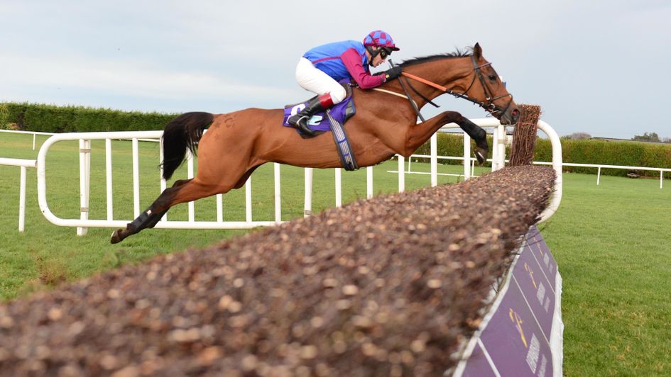 A flying leap from La Bague Au Roi