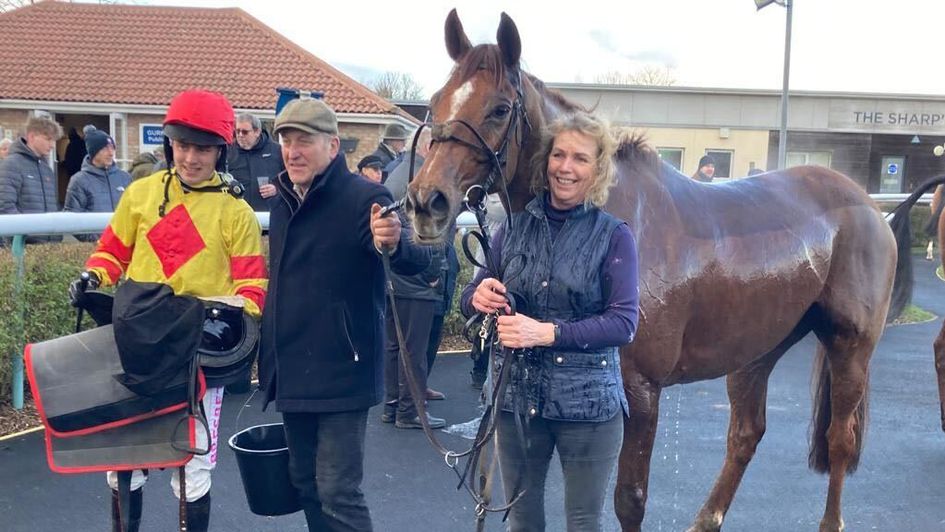 Spotty Dog after winning at Huntingdon
