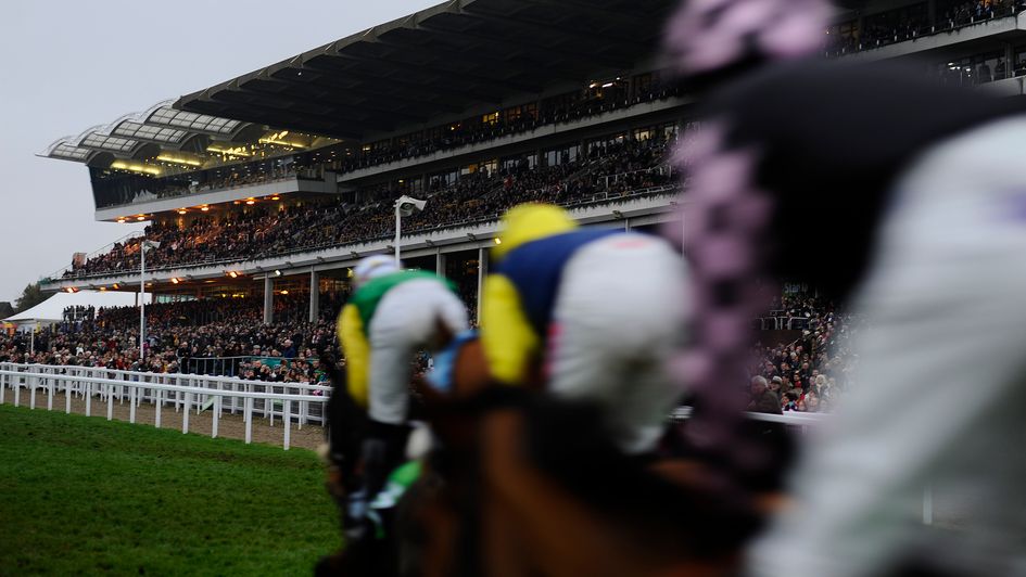 Cheltenham hosts the November Meeting from 13-14