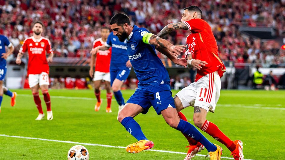 Samuel Gigot (left) tussling in the first leg