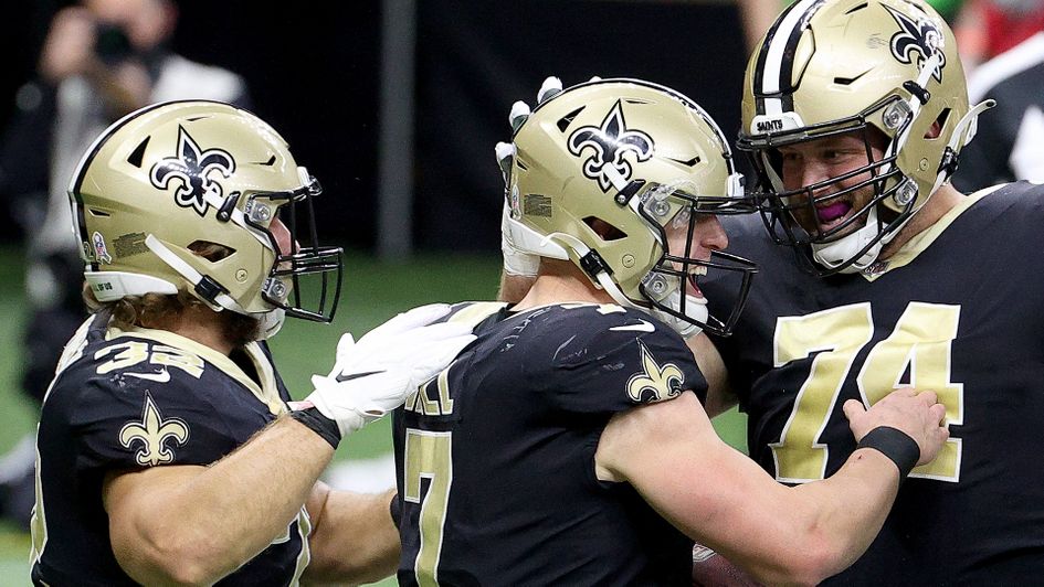 New Orleans Saints celebrate a Taysom Hill touchdown
