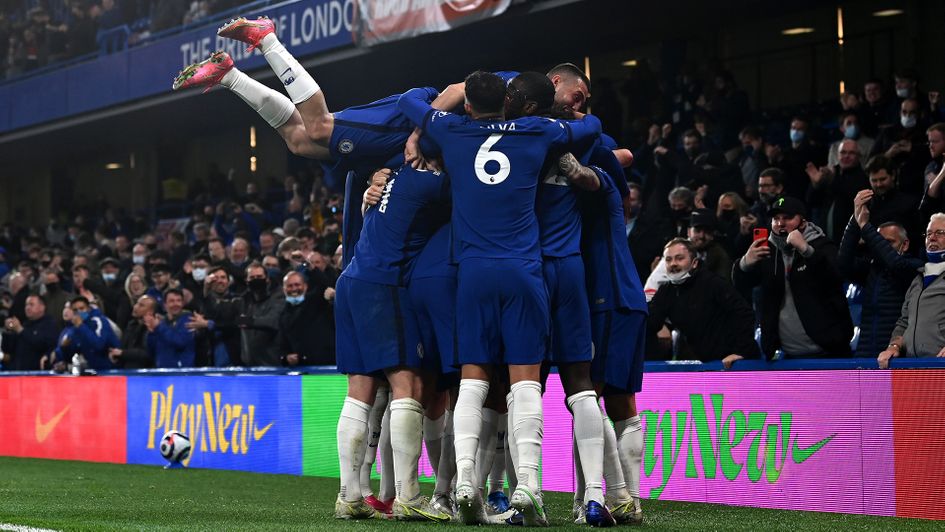 Chelsea celebrate during victory over Leicester