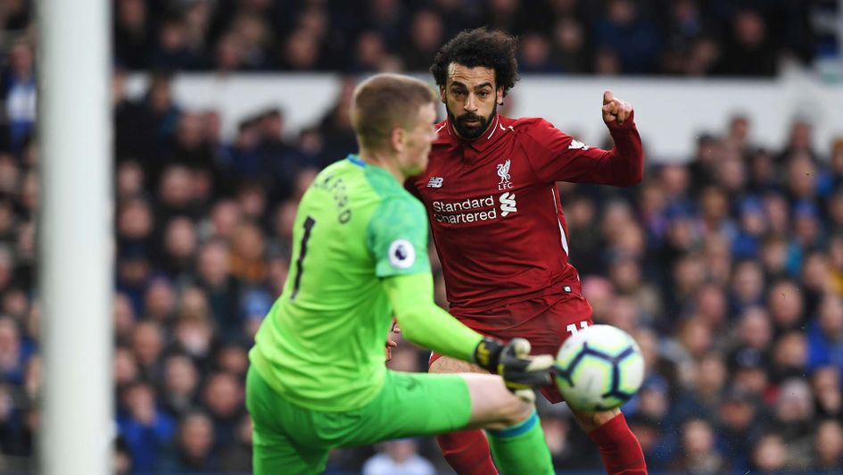 Mo Salah has a shot saved by Jordan Pickford in Everton v Liverpool