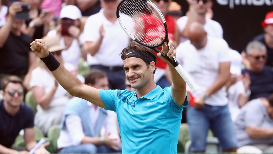 Roger Federer celebrates in Stuttgart