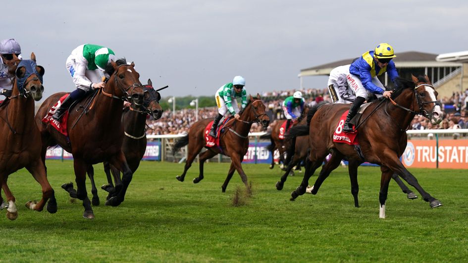 More Thunder (right) edges a thriller