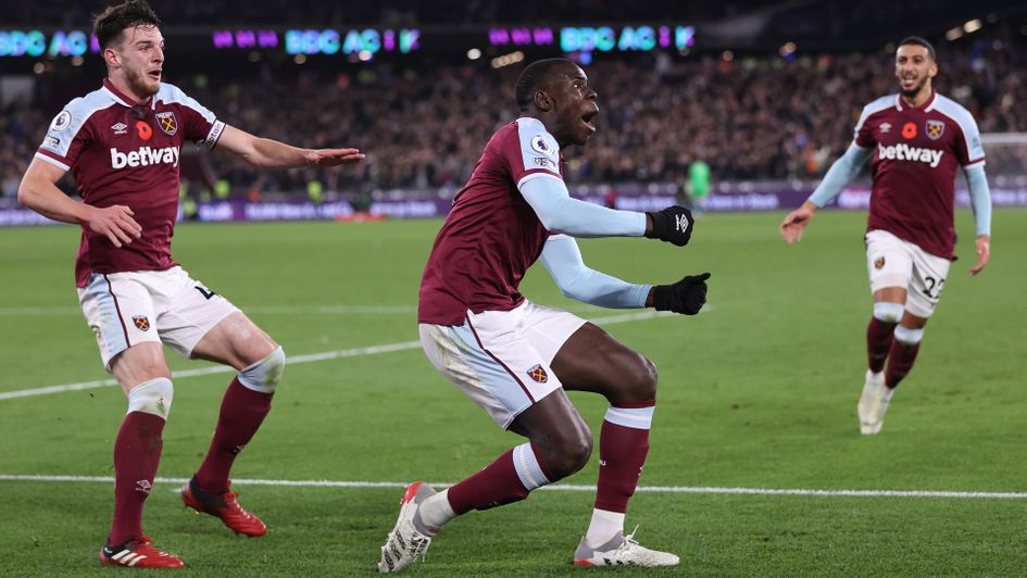 Kurt Zouma celebrates West Ham's important third goal