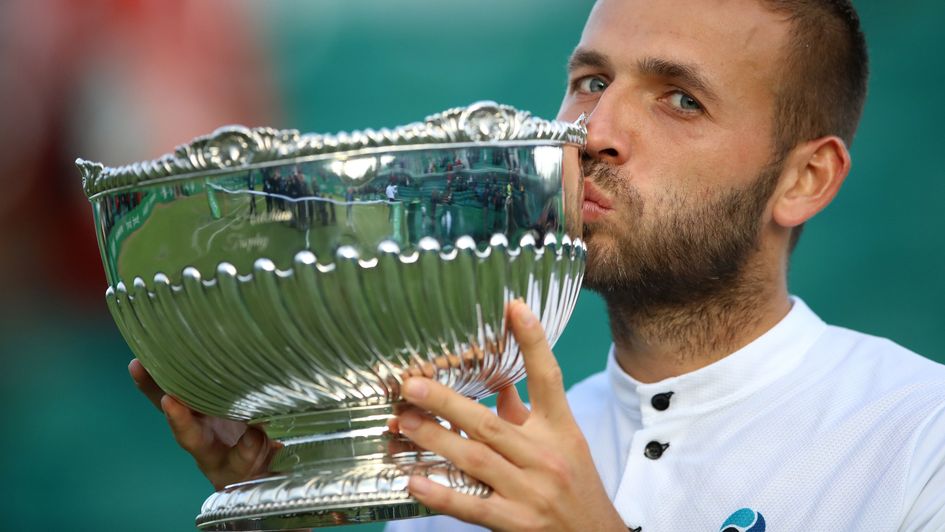 Dan Evans with the trophy in Nottingham
