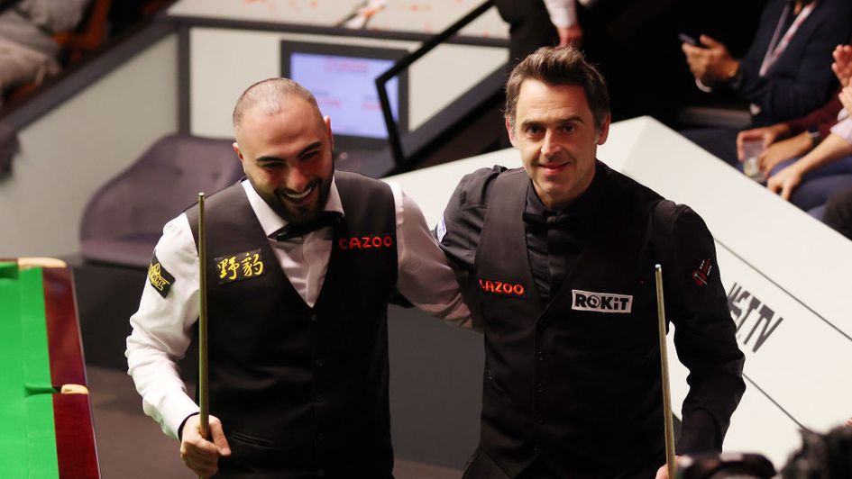 Ronnie O'Sullivan and Hossein Vafaei all smiles after their match