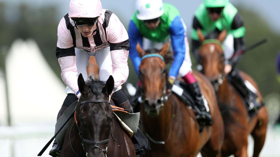 God Of War wins at Sandown