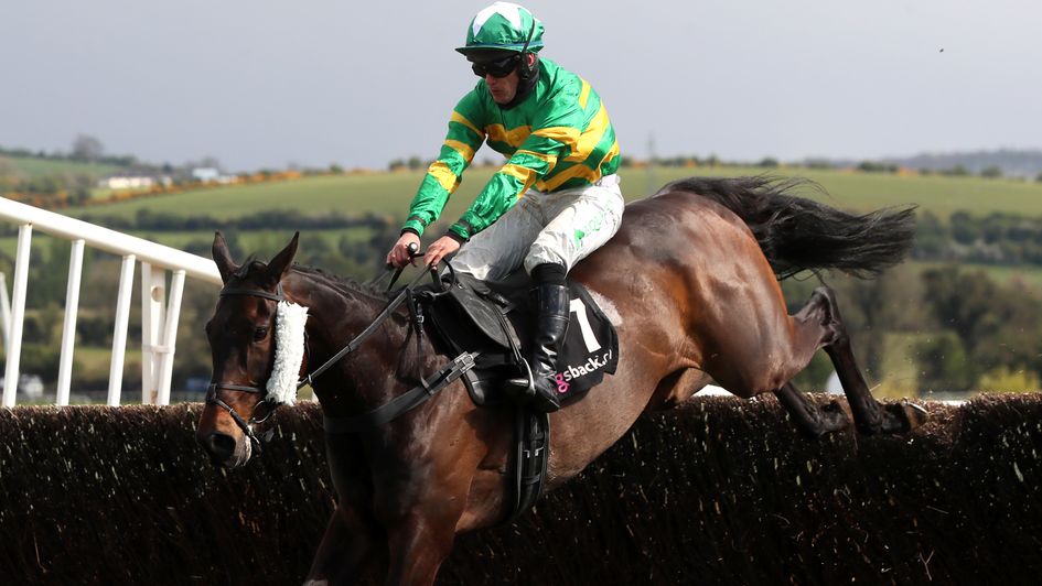 Sully D'Oc Aa on his way to victory at Punchestown