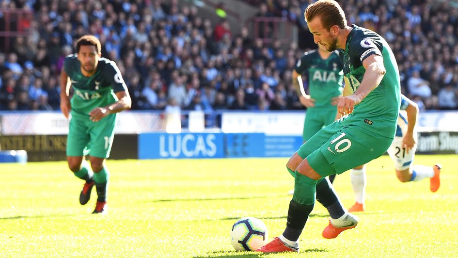 Harry Kane scores a penalty for Tottenham at Huddersfield