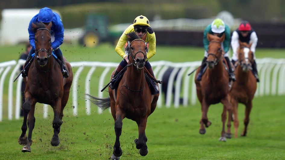 Third Realm is clear in the Lingfield Derby Trial