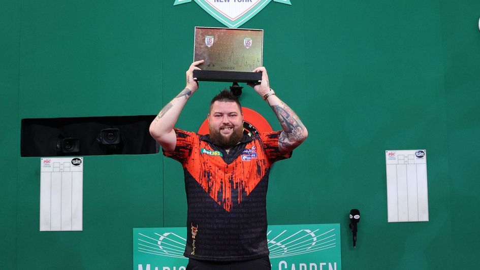 Michael Smith wins the US Darts Masters (Picture: Ed Mulholland/PDC)
