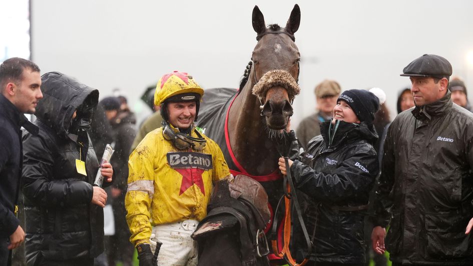 Wade Out - unbeaten over fences