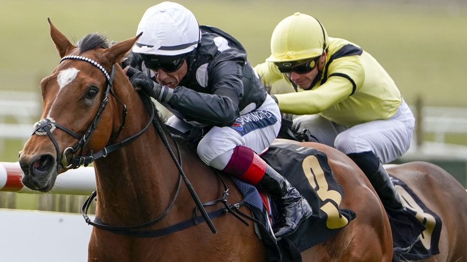 Frankie Dettori strikes on Delta Bay