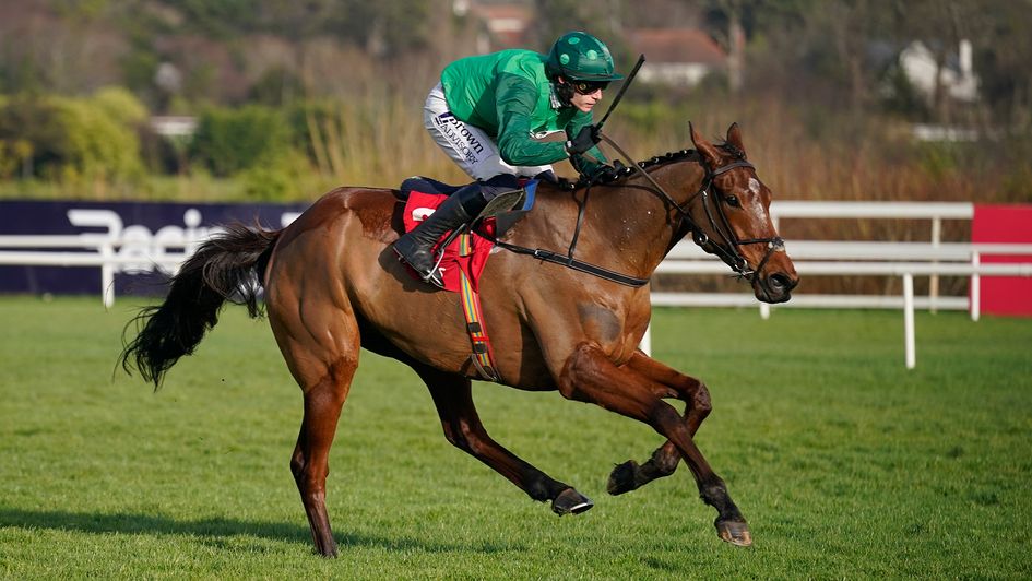 El Fabiolo and Paul Townend in splendid isolation