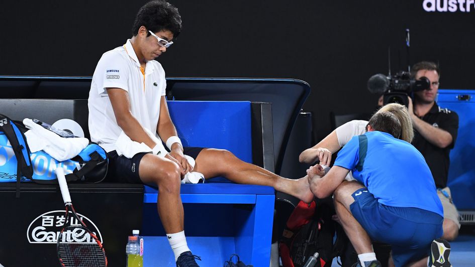 Chung Hyeon receives treatment