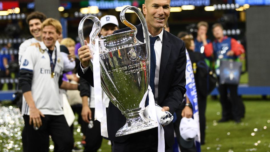Zinedine Zidane with the trophy