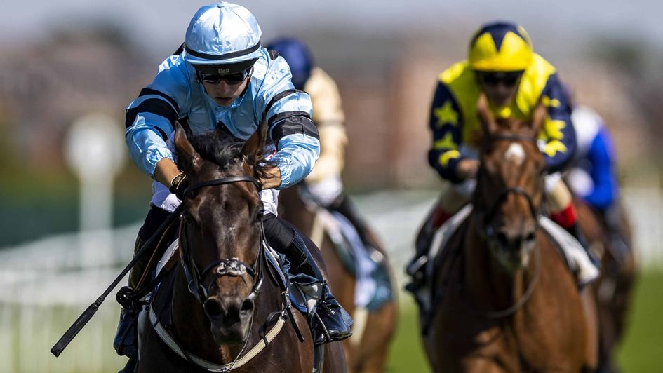 Zechariah is away and clear in the Geoffrey Freer