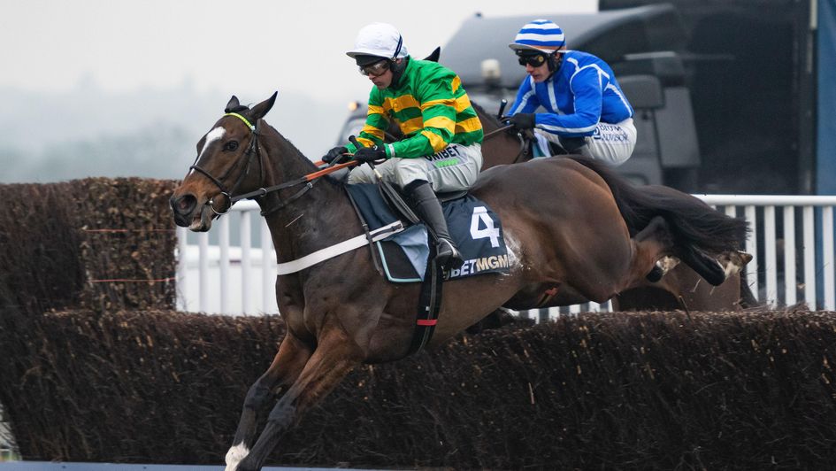 Jonbon and Energumene duel at Ascot