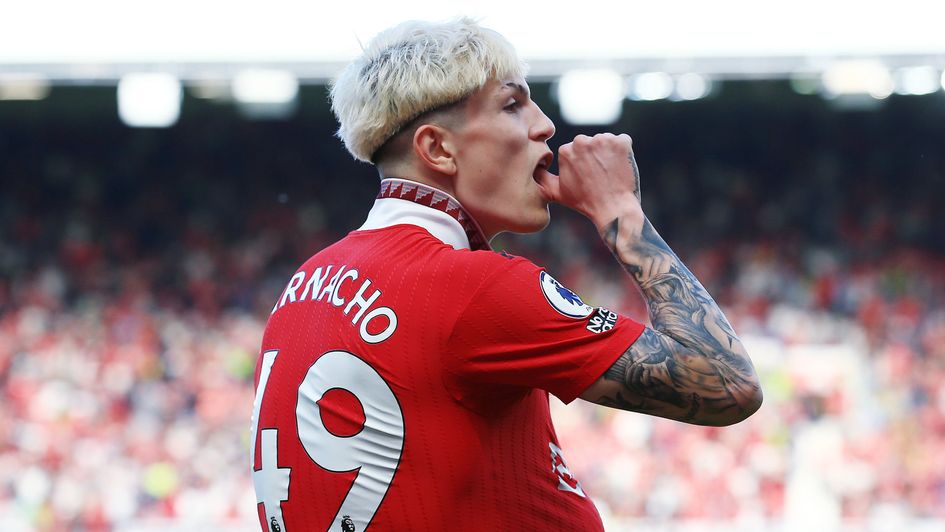 Alejandro Garnacho celebrates