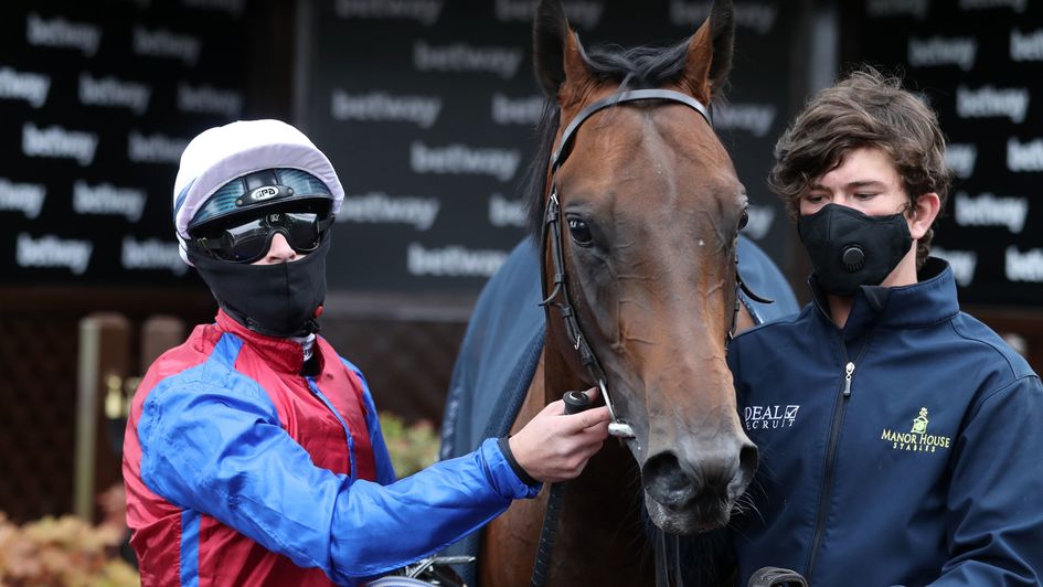 Lauded pictured with jockey Richard Kingscote and his handler