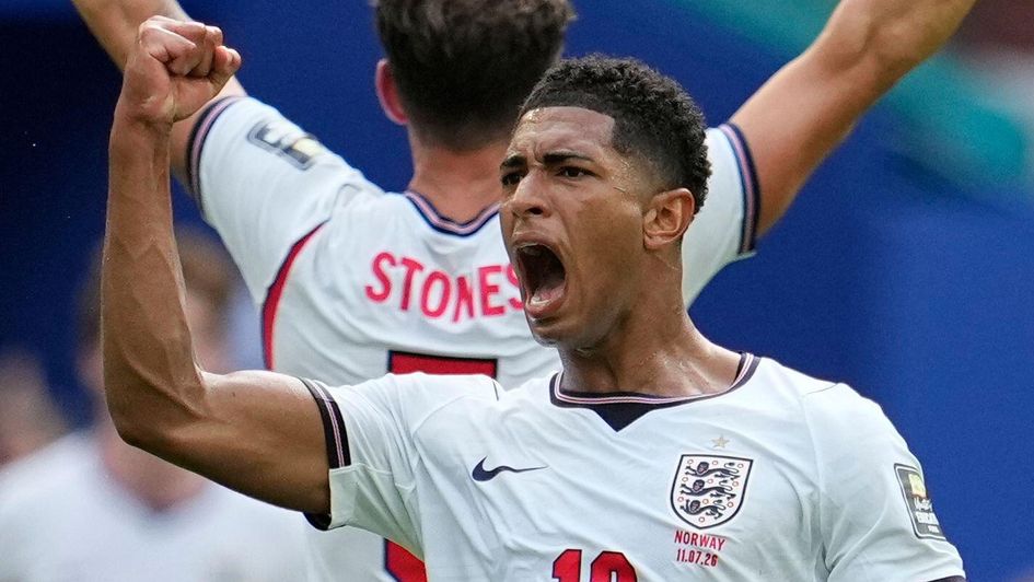Jude Bellingham celebrates for England against Norway