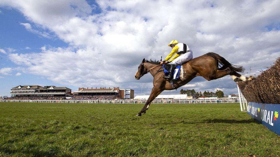 Win My Wings on her way to victory in the Scottish National