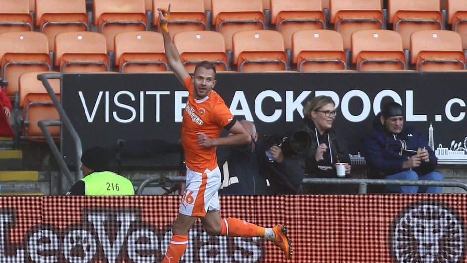 Jordan Rhodes celebrates