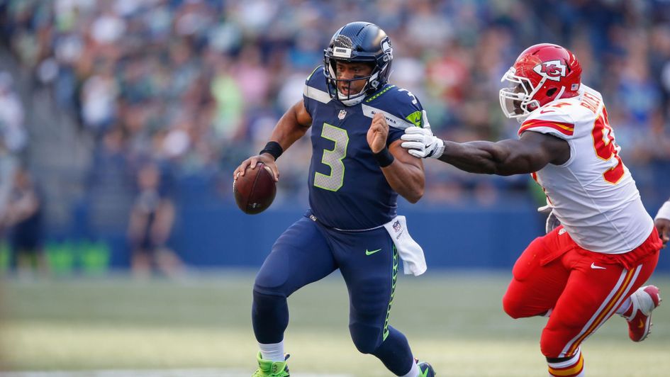 Russell Wilson is healthy and back to eluding defenders